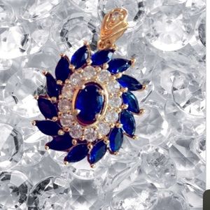 💙NWOT,Pendant without chain 💙